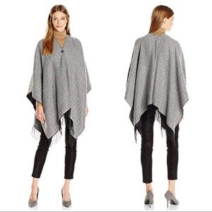 Calvin Klein One Size Chevron Fringed Ruana Wrap